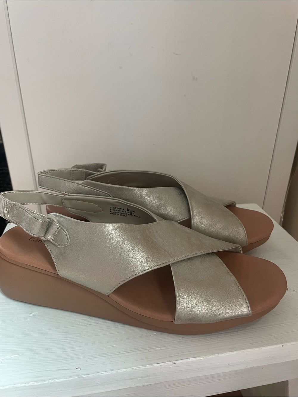 Baretraps Women’s Metallic Slingback Wedge Sandals - Champagne